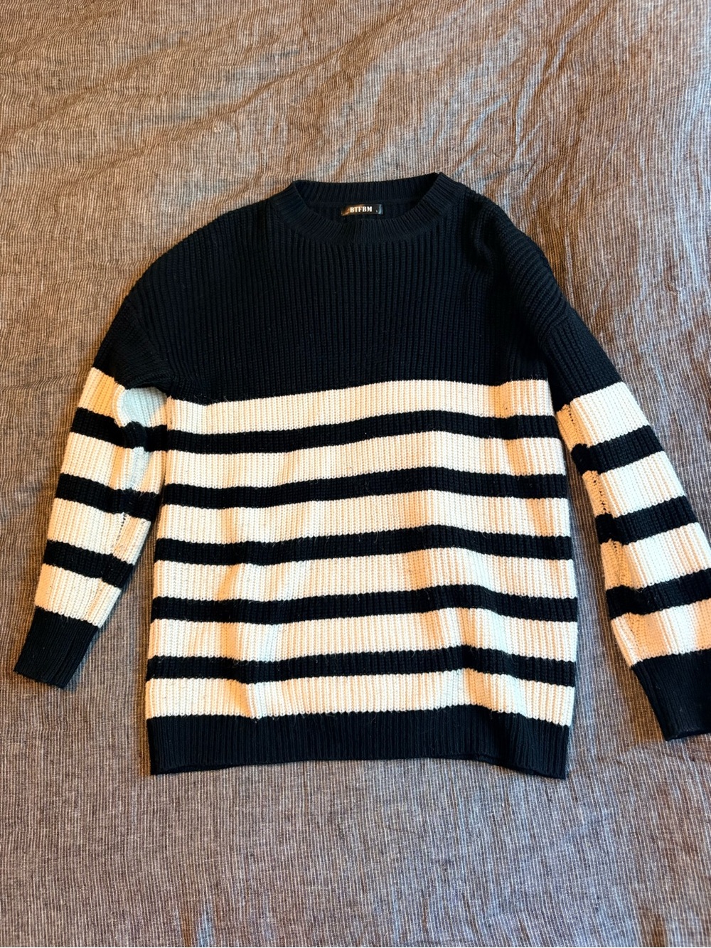 Striped Ribbed Sweater - Picture 2 of 3